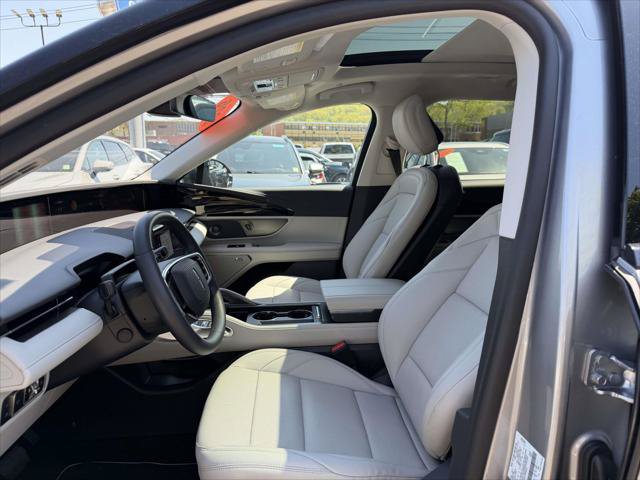 Used 2026 Lincoln Nautilus Premier w/ Equipment Group 102A AWD/4WD image 17