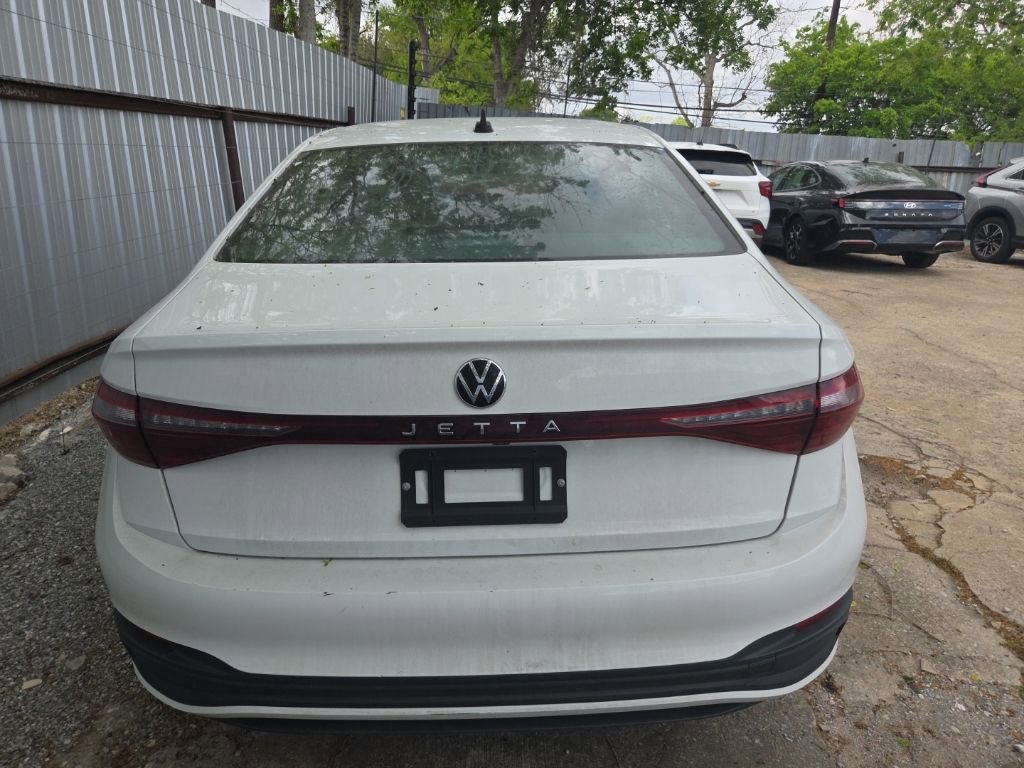 Used 2025 Volkswagen Jetta Sport image 10