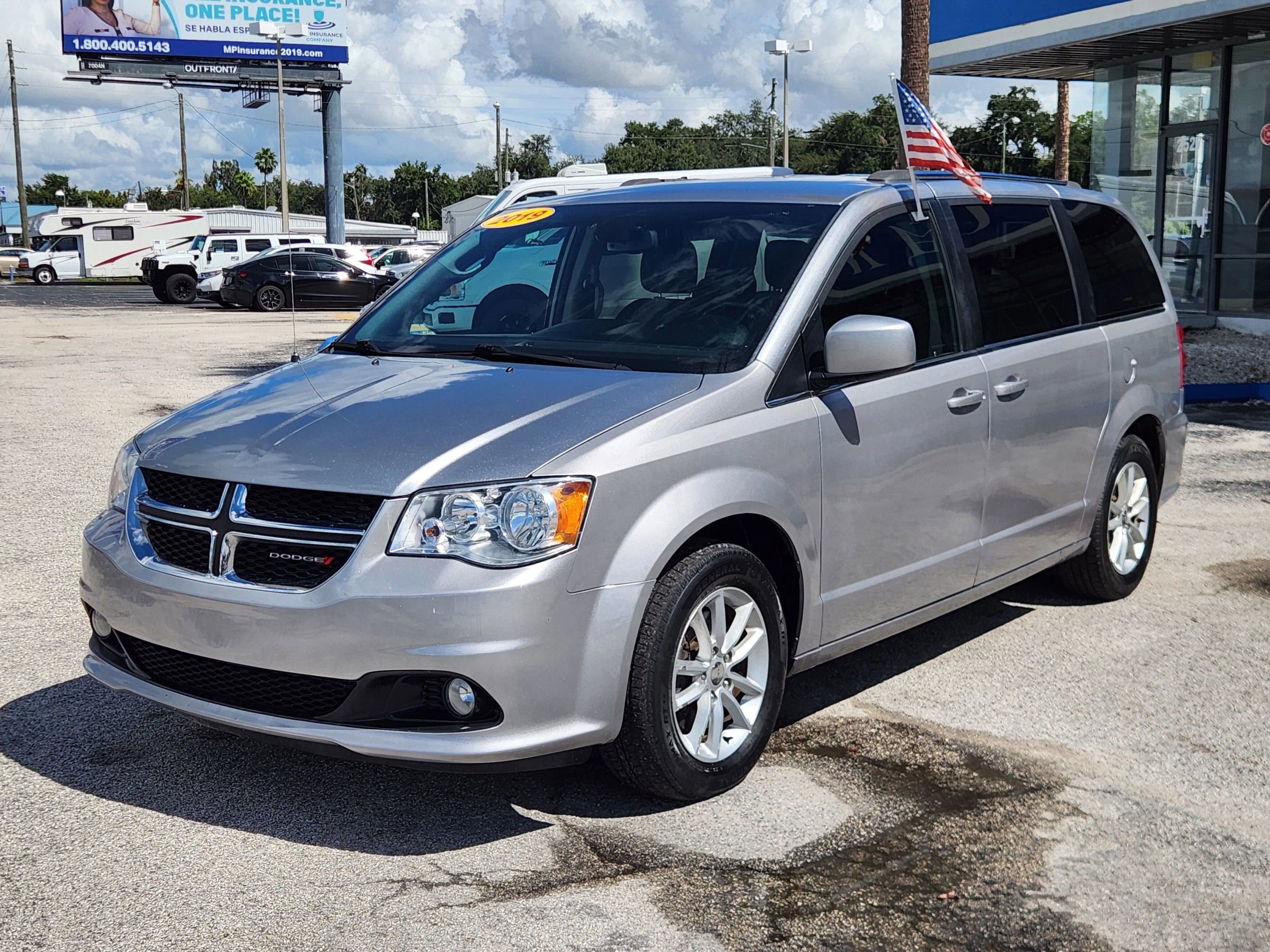 Used 2019 Dodge Grand Caravan SXT image 4