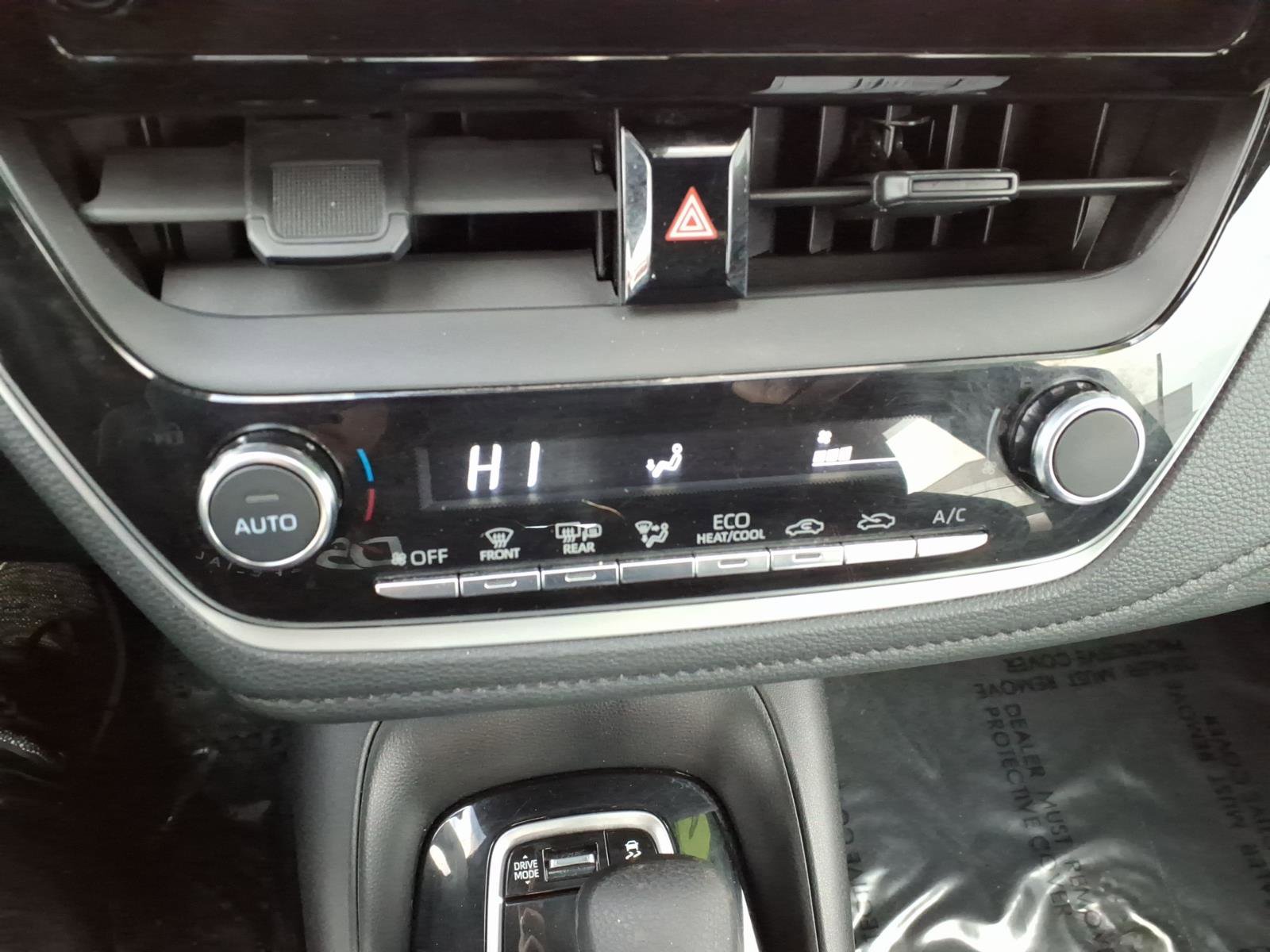 Certified 2023 Toyota Corolla SE w/ SE Premium Package image 16