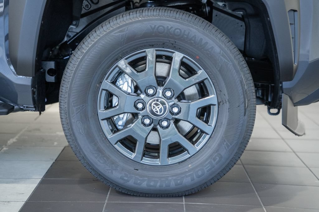 New 2026 Toyota 4Runner SR5 AWD/4WD image 15