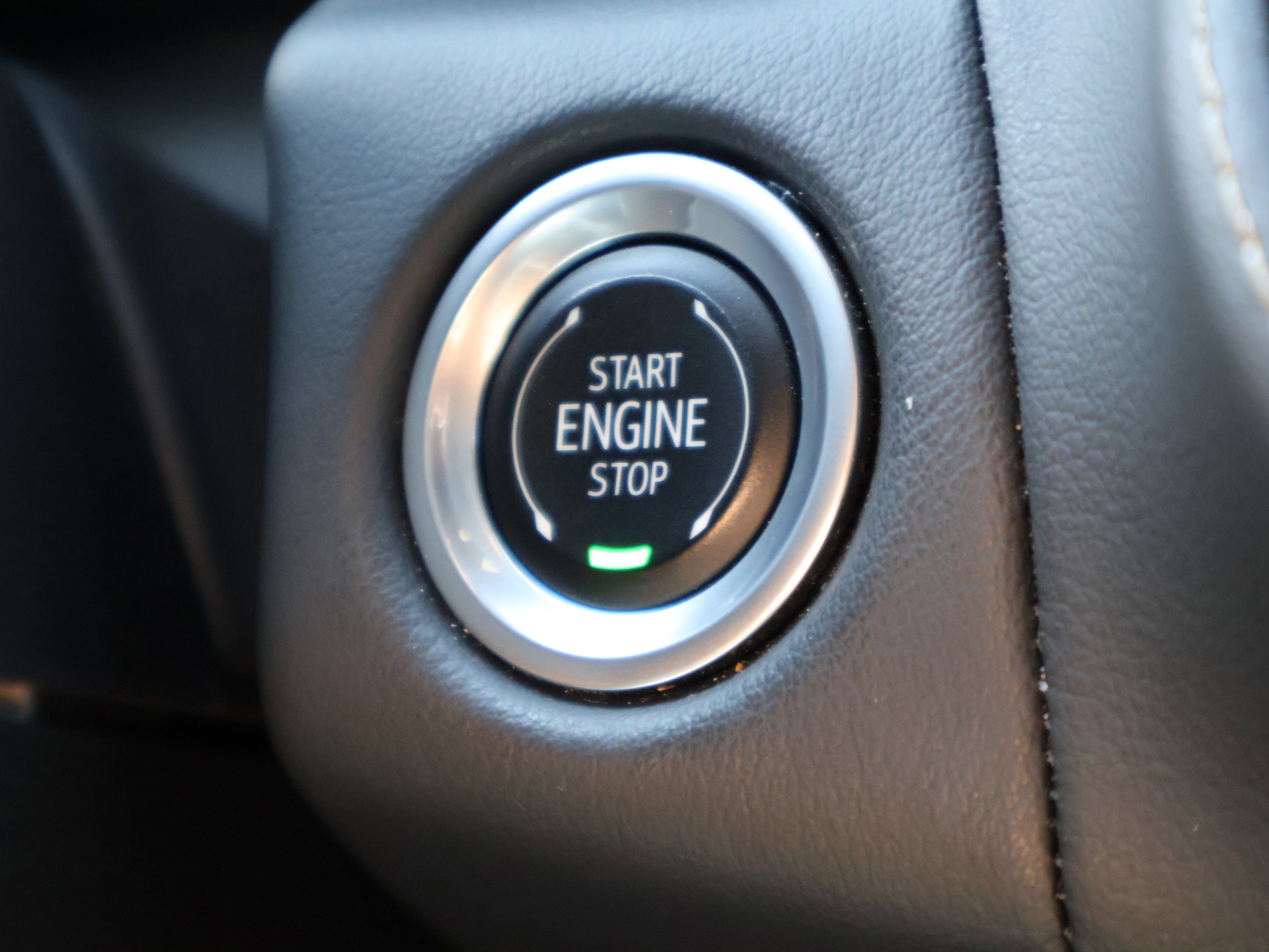 Used 2024 GMC Yukon SLT image 36