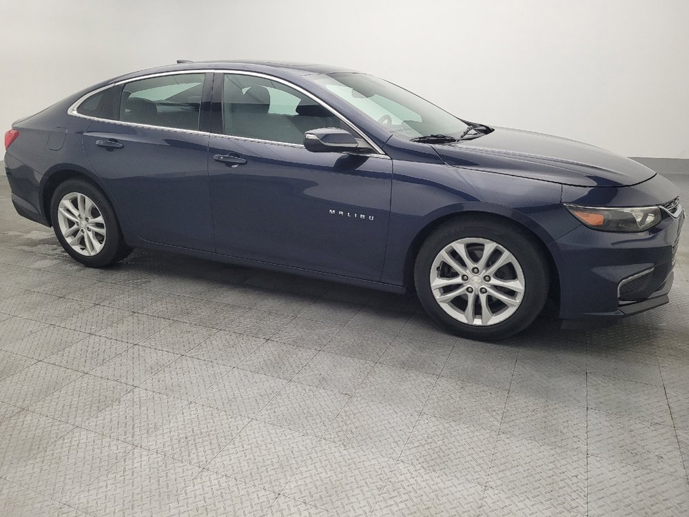 Used 2017 Chevrolet Malibu LT image 11