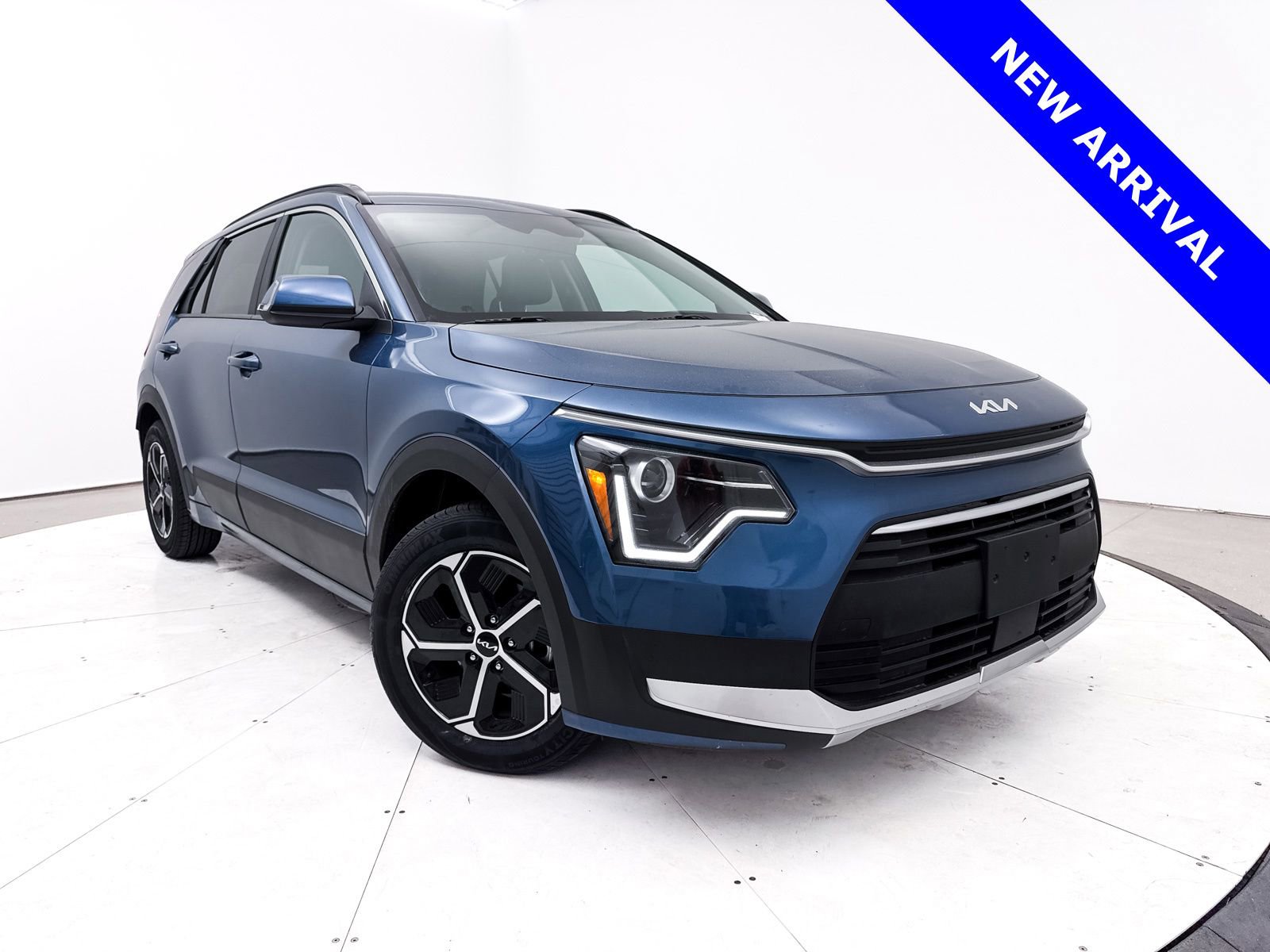 Certified 2024 Kia Niro EX Touring