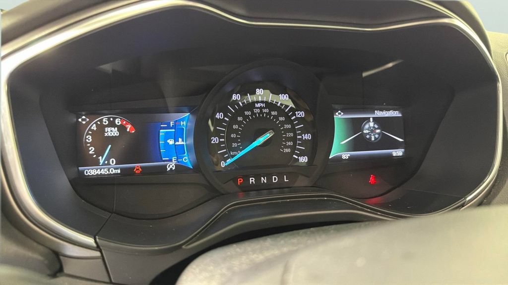 Used 2020 Ford Fusion SE FWD image 20