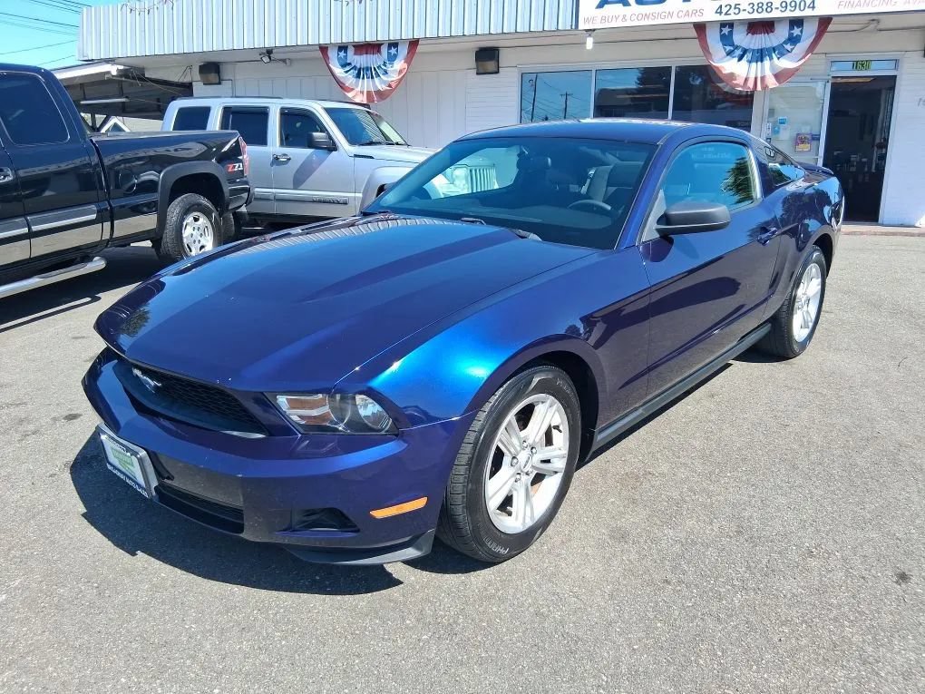 Used 2010 Ford Mustang Premium