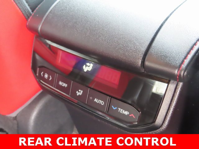 Used 2023 Toyota Highlander XSE image 27