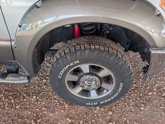 Used 2016 Ford F250 Lariat w/ Lariat Interior Package image 5