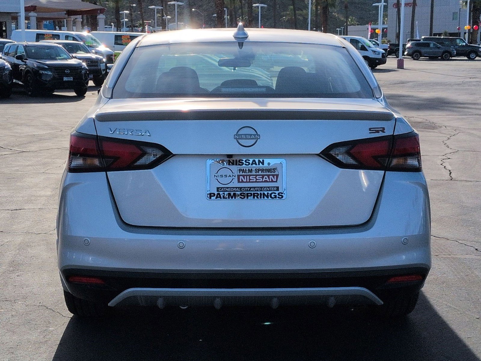 New 2025 Nissan Versa SR w/ Trunk Package image 4