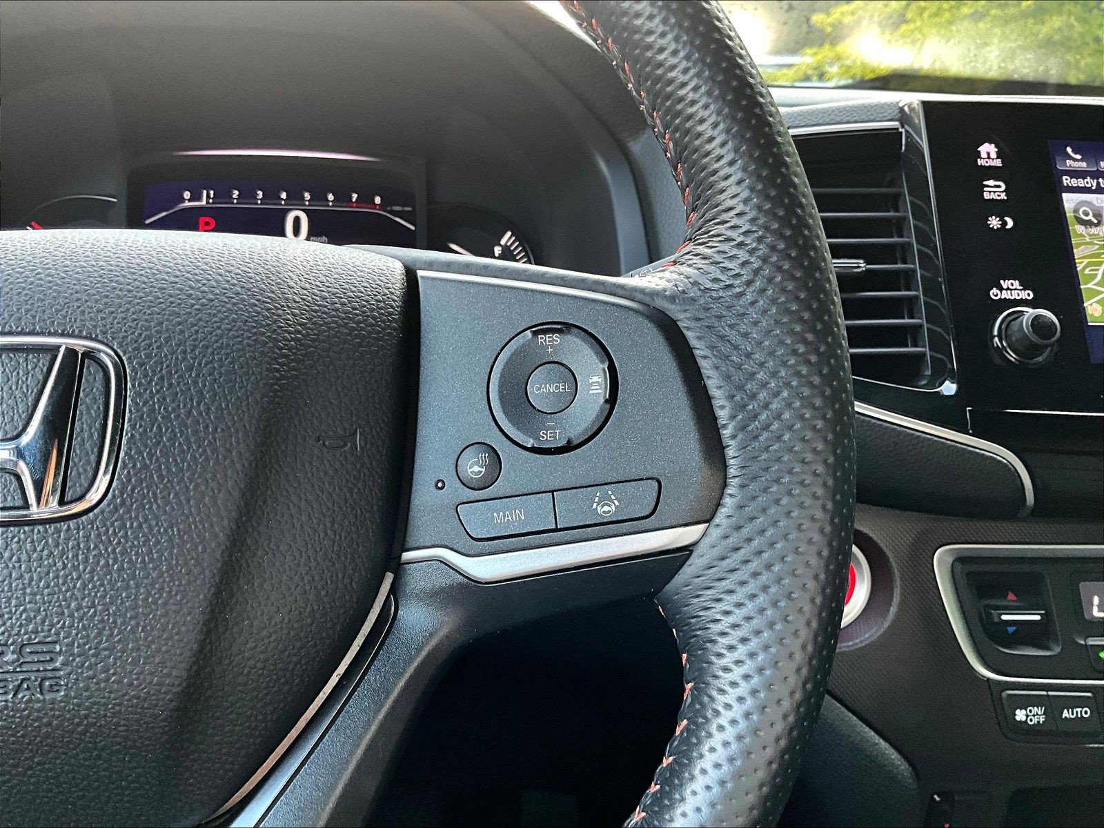 Used 2025 Honda Passport TrailSport image 12
