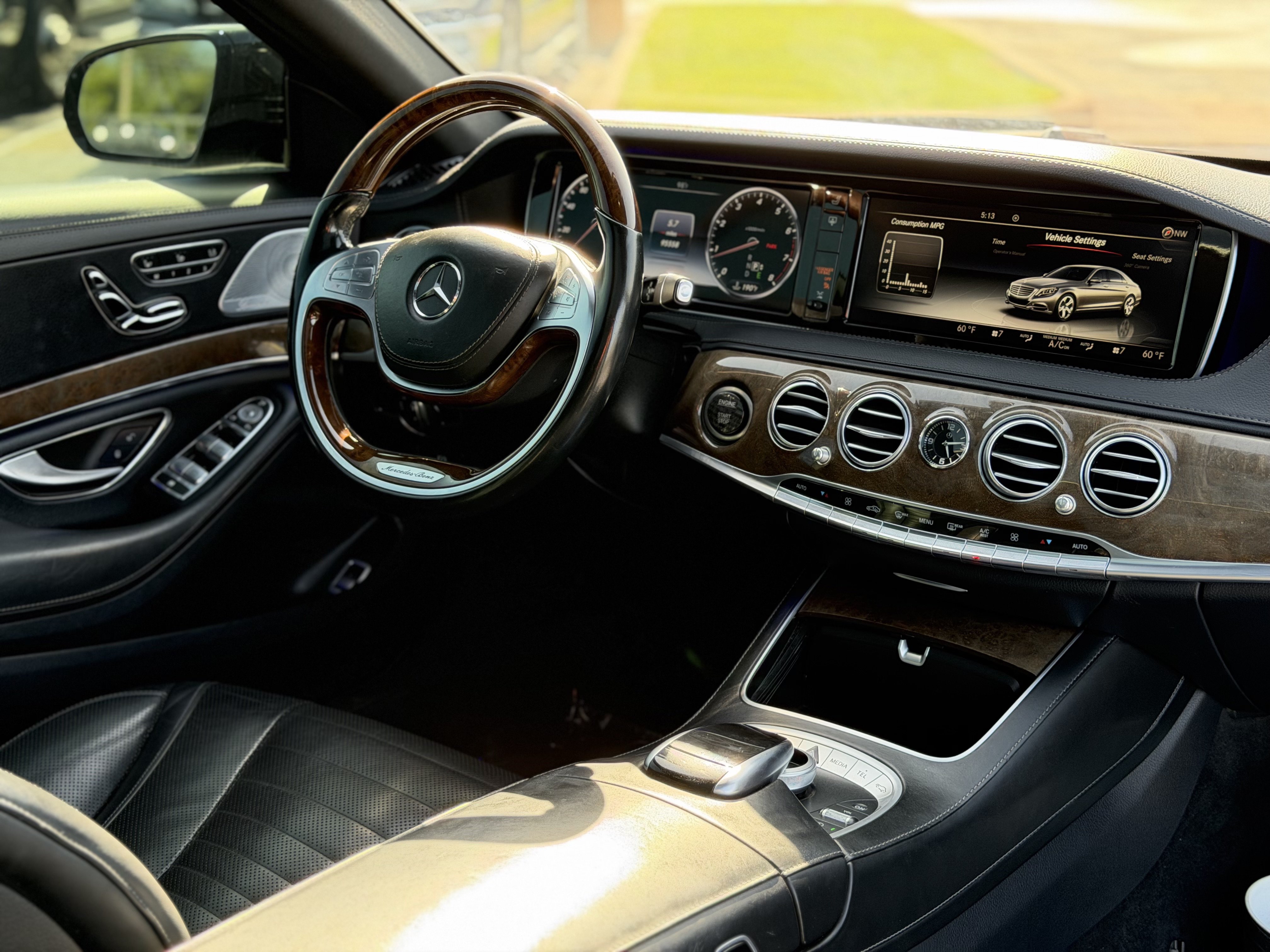 Used 2016 Mercedes-Benz S 550 4MATIC Sedan image 31