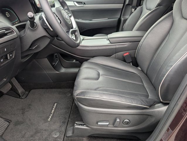 Used 2024 Hyundai Palisade SEL FWD image 15