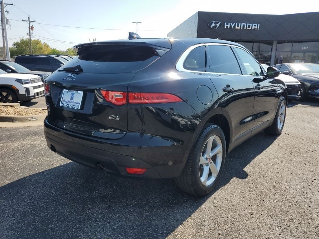 Used 2019 Jaguar F-PACE Premium AWD/4WD image 4