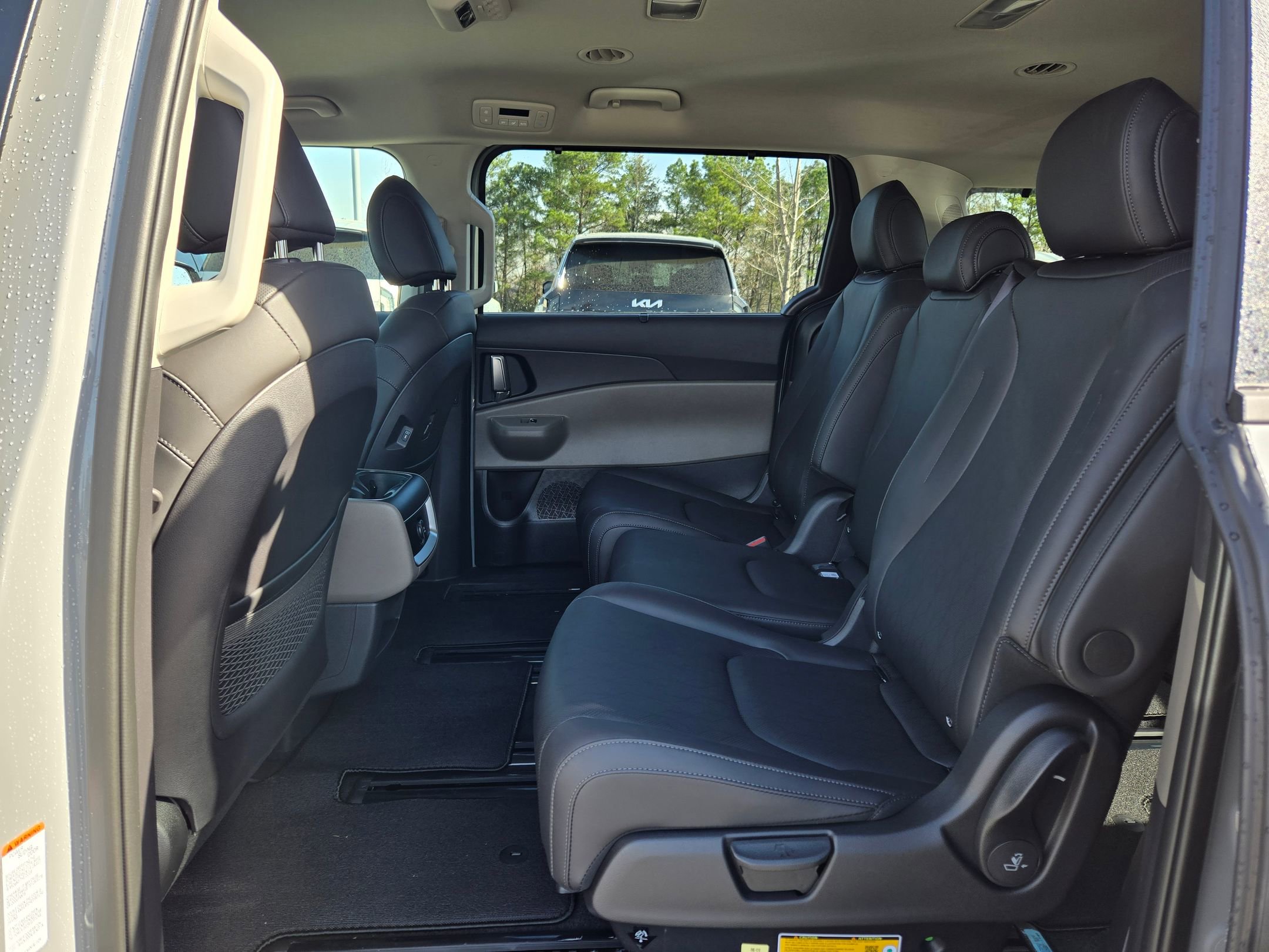 New 2026 Kia Carnival EX FWD image 26
