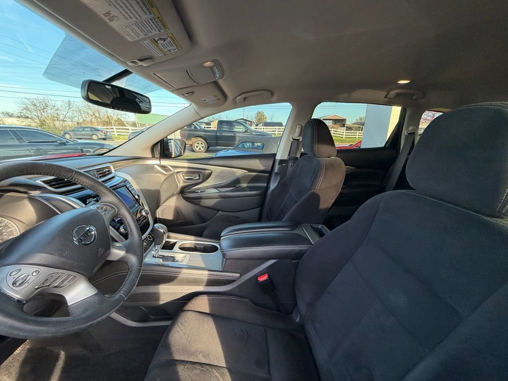 Used 2018 Nissan Murano SV image 11