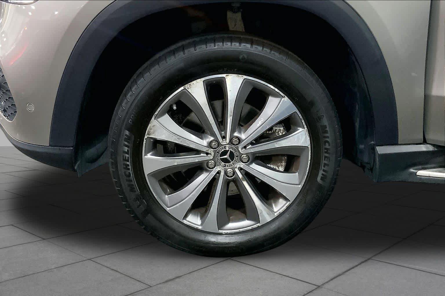 Used 2020 Mercedes-Benz GLE 350 4MATIC image 11