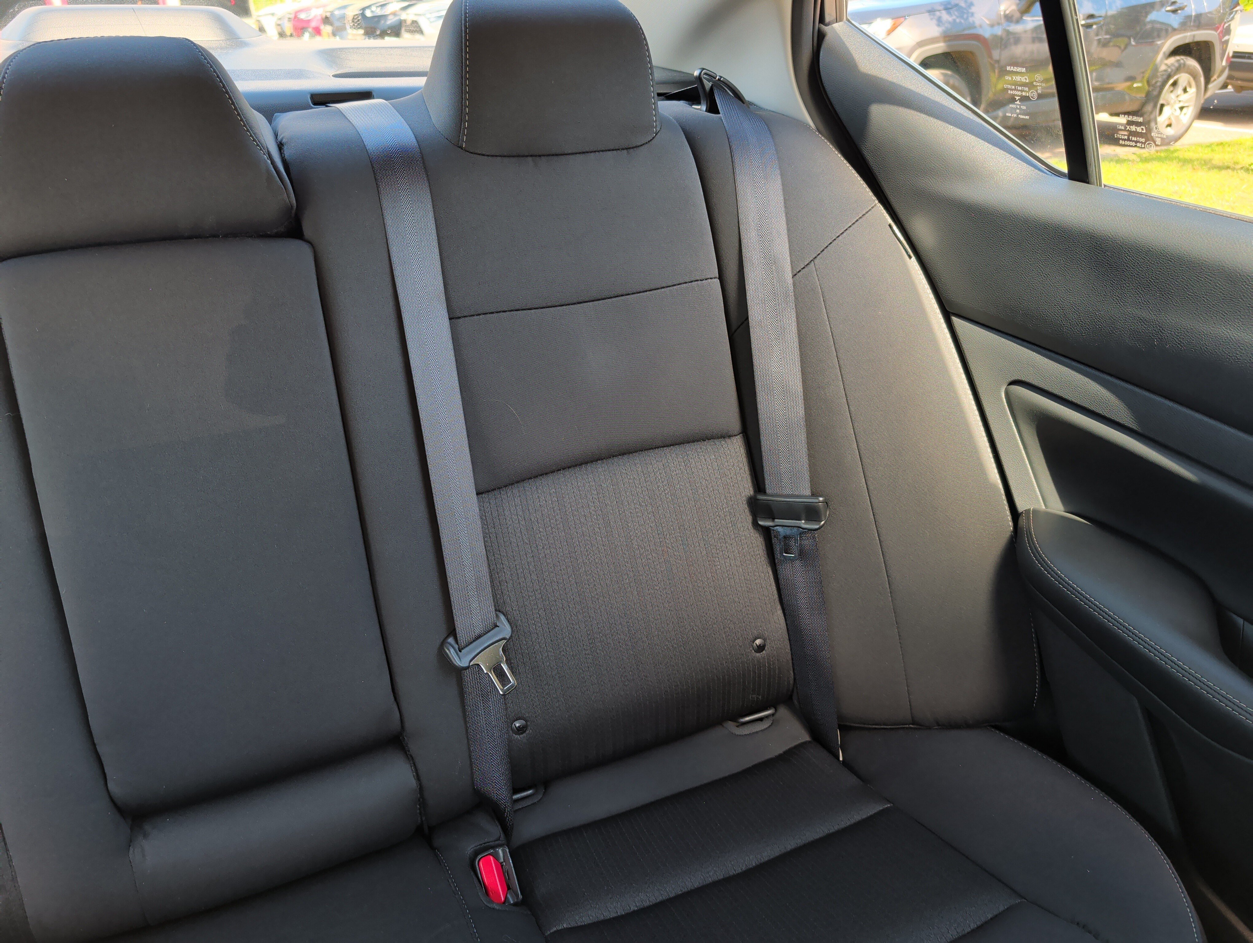 Used 2025 Nissan Altima 2.5 SV FWD image 14