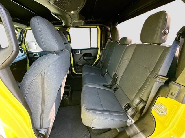 Used 2024 Jeep Gladiator Sport image 23