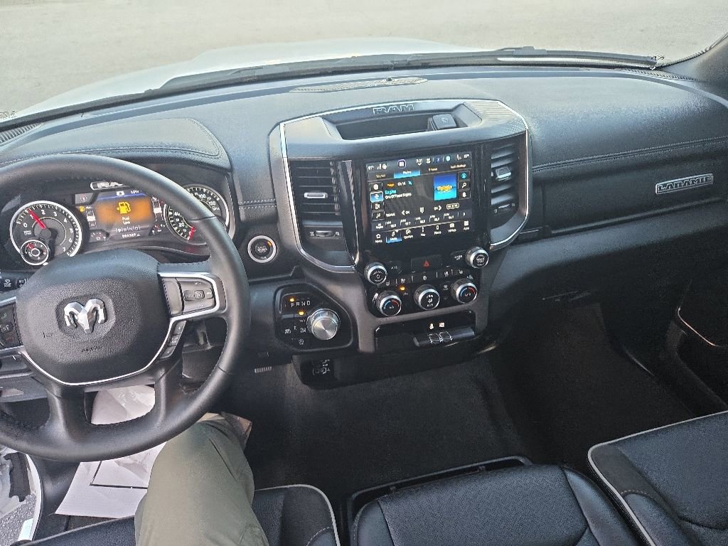 Used 2024 RAM 1500 Laramie AWD/4WD image 14