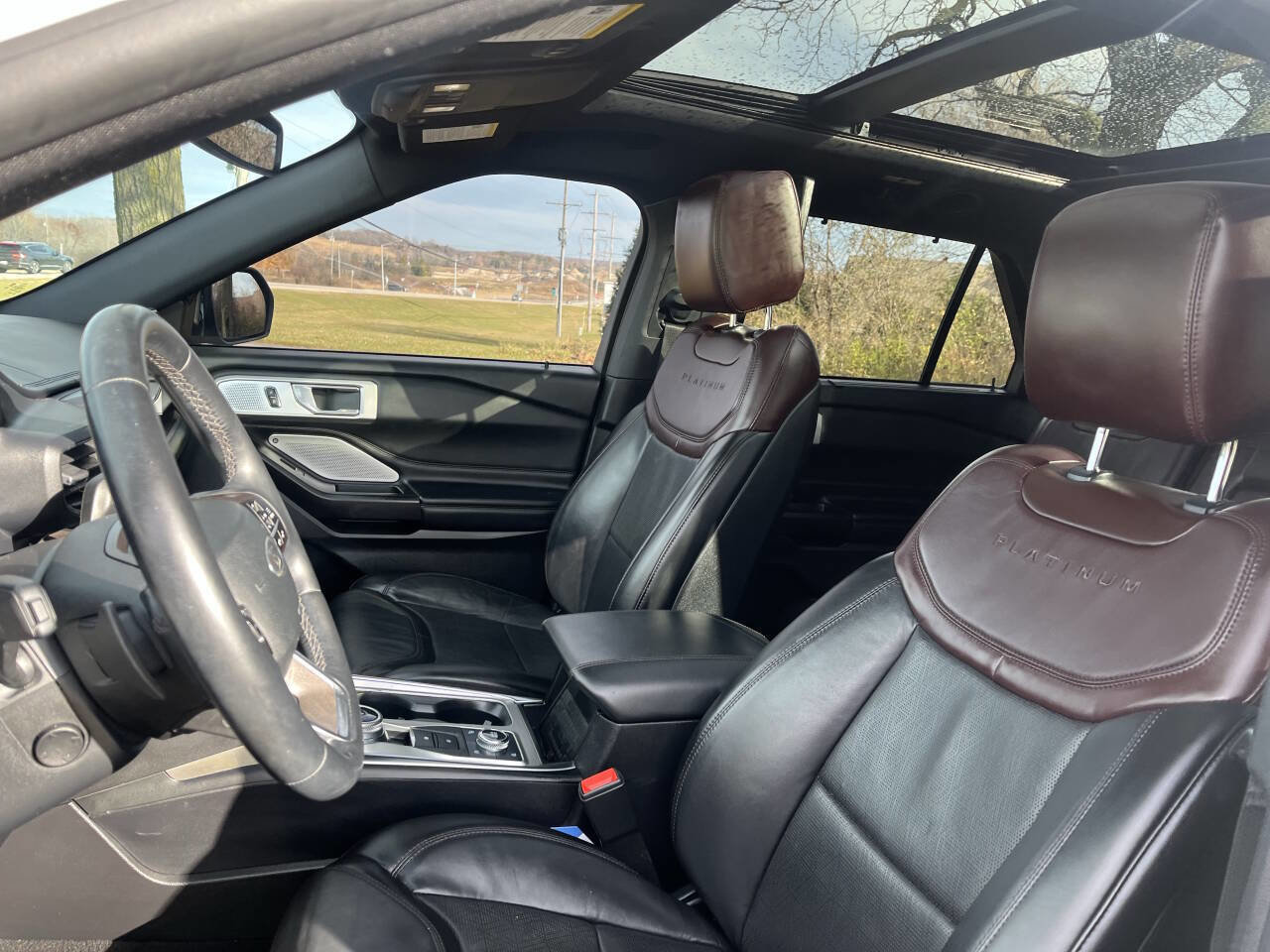 Used 2020 Ford Explorer Platinum image 14