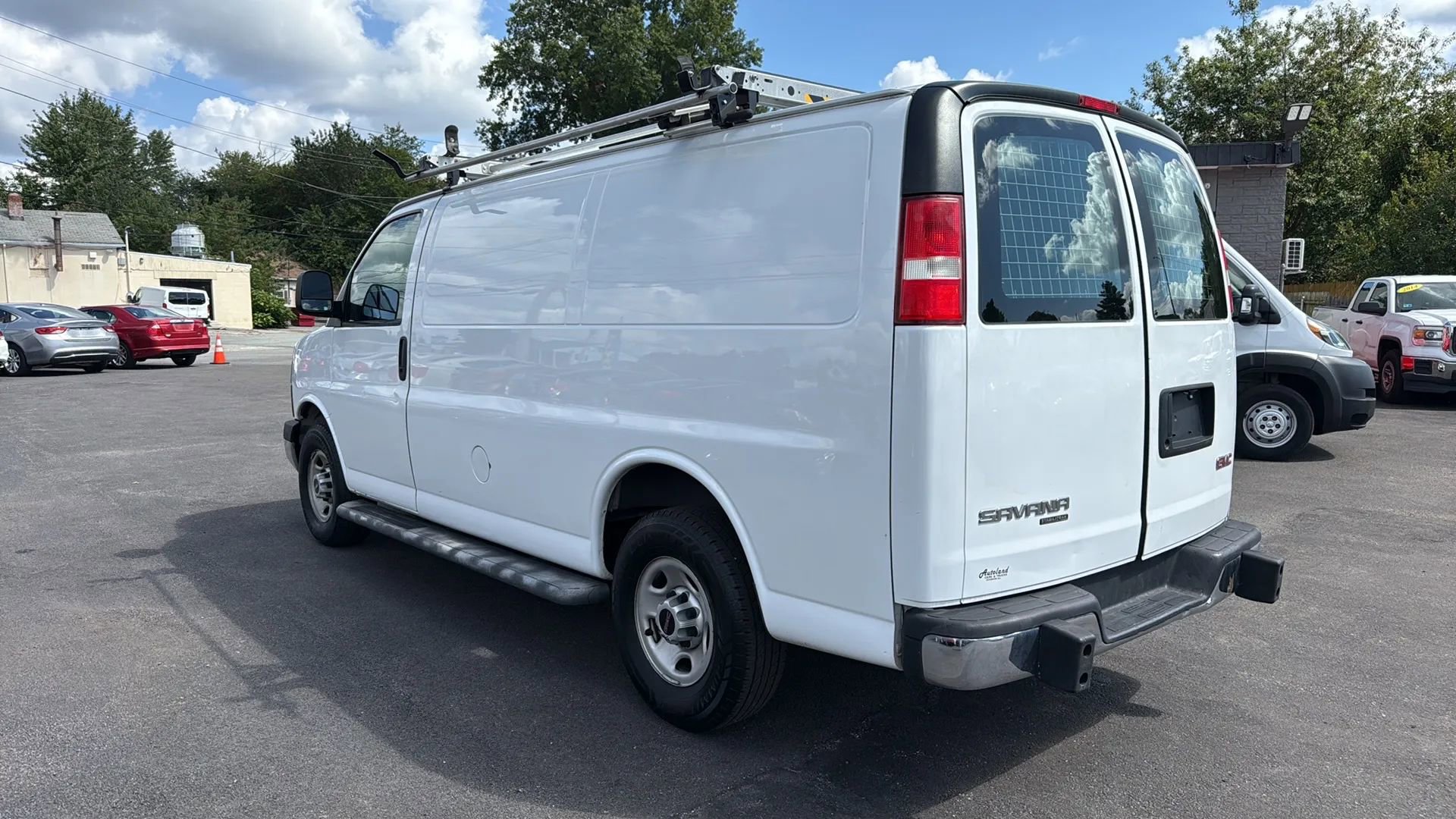 Used 2016 GMC Savana 2500 image 5