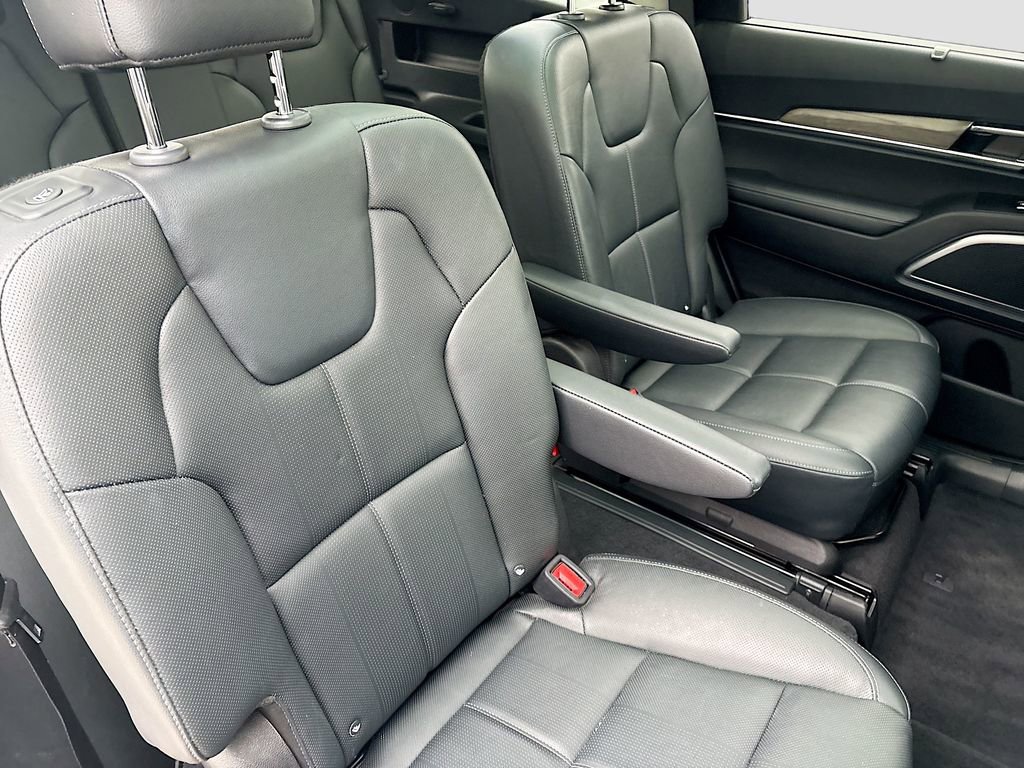 Used 2022 Kia Telluride SX w/ Nightfall Edition Package image 29