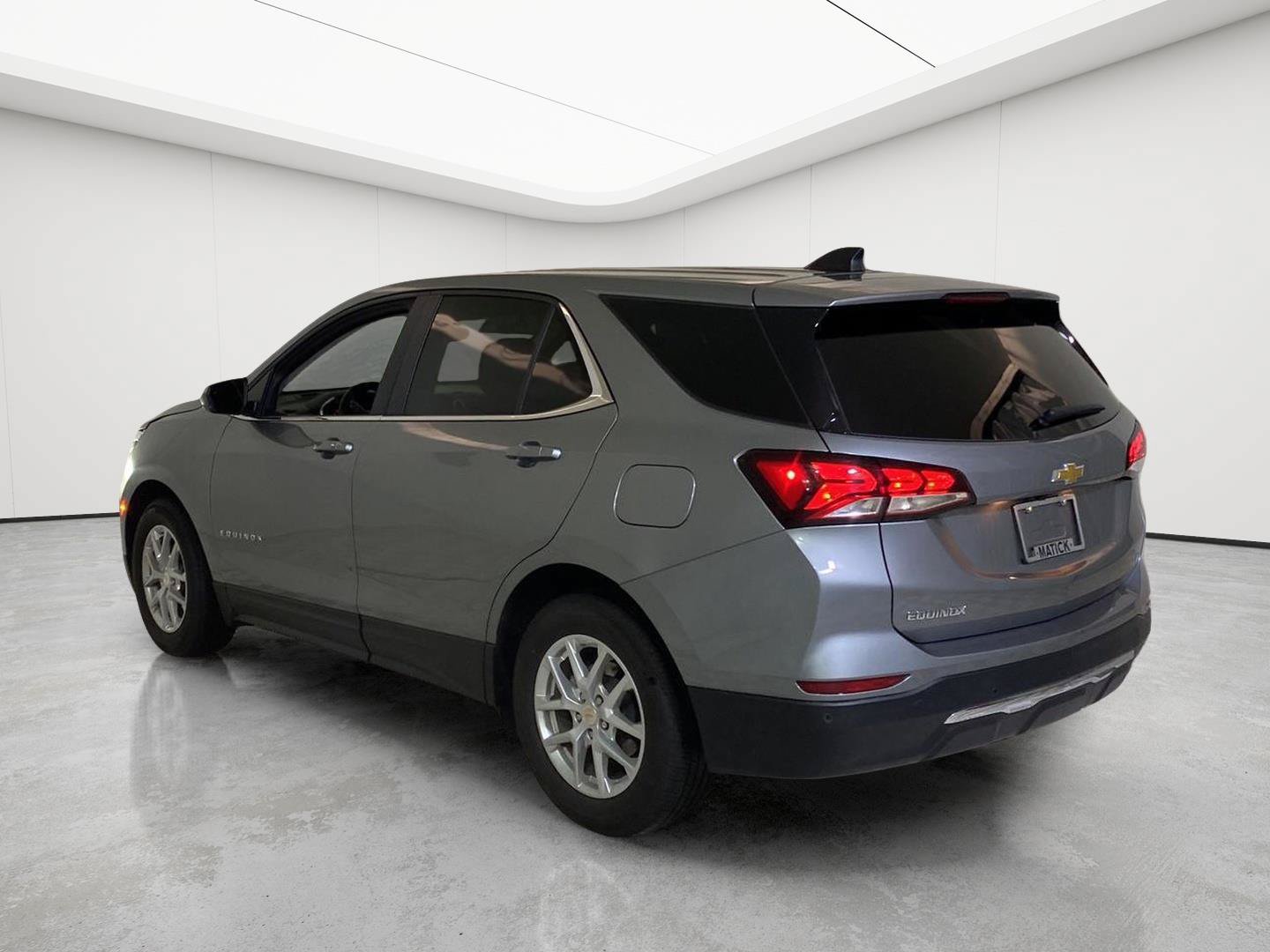 Used 2024 Chevrolet Equinox LT w/ LPO, Floor Liner Package FWD image 5