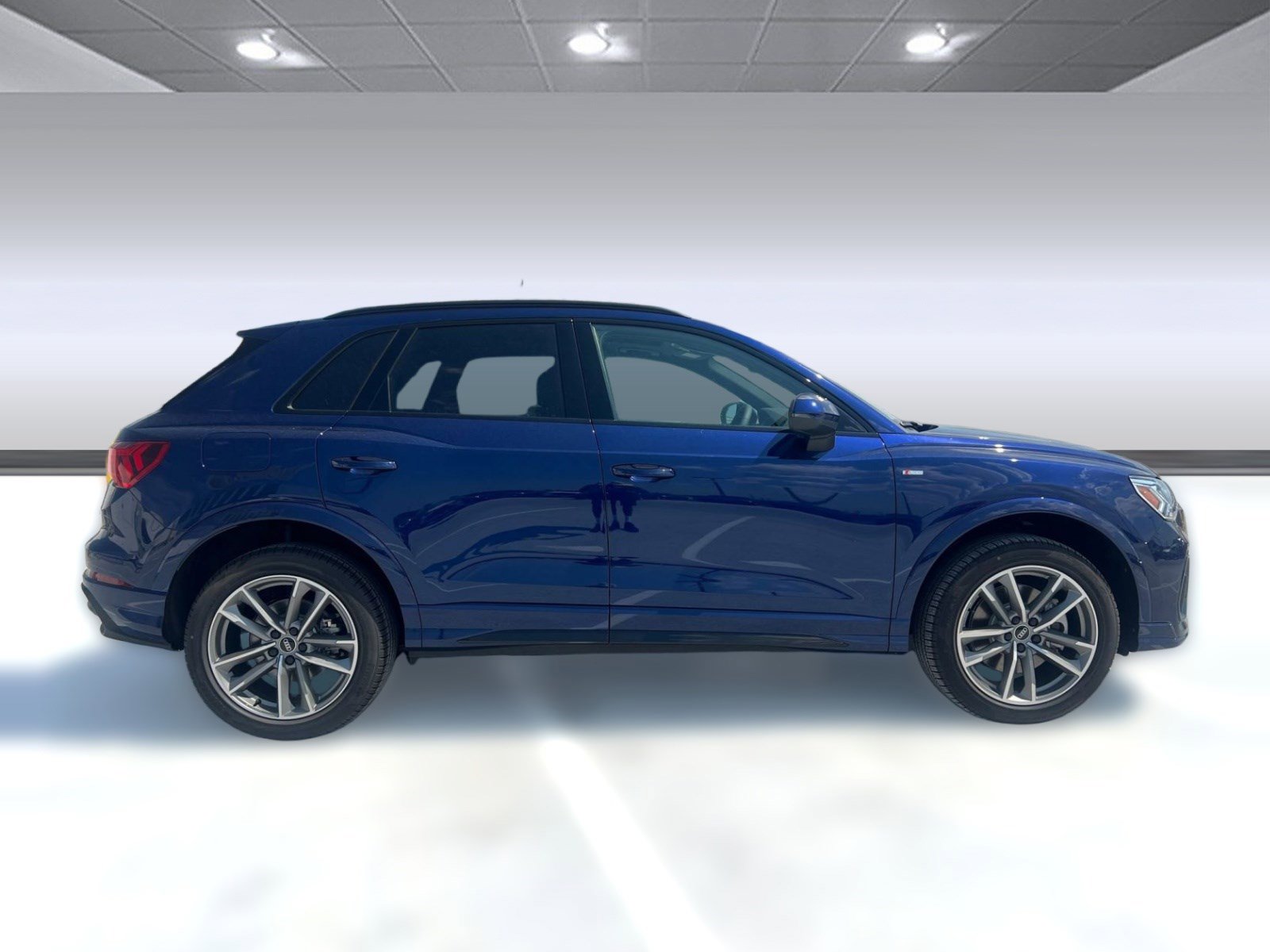New 2025 Audi Q3 2.0T Premium image 8