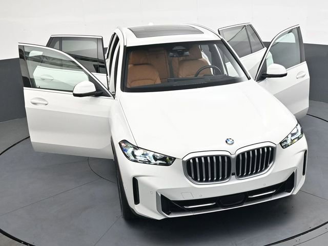 Used 2025 BMW X5 xDrive40i AWD/4WD image 41