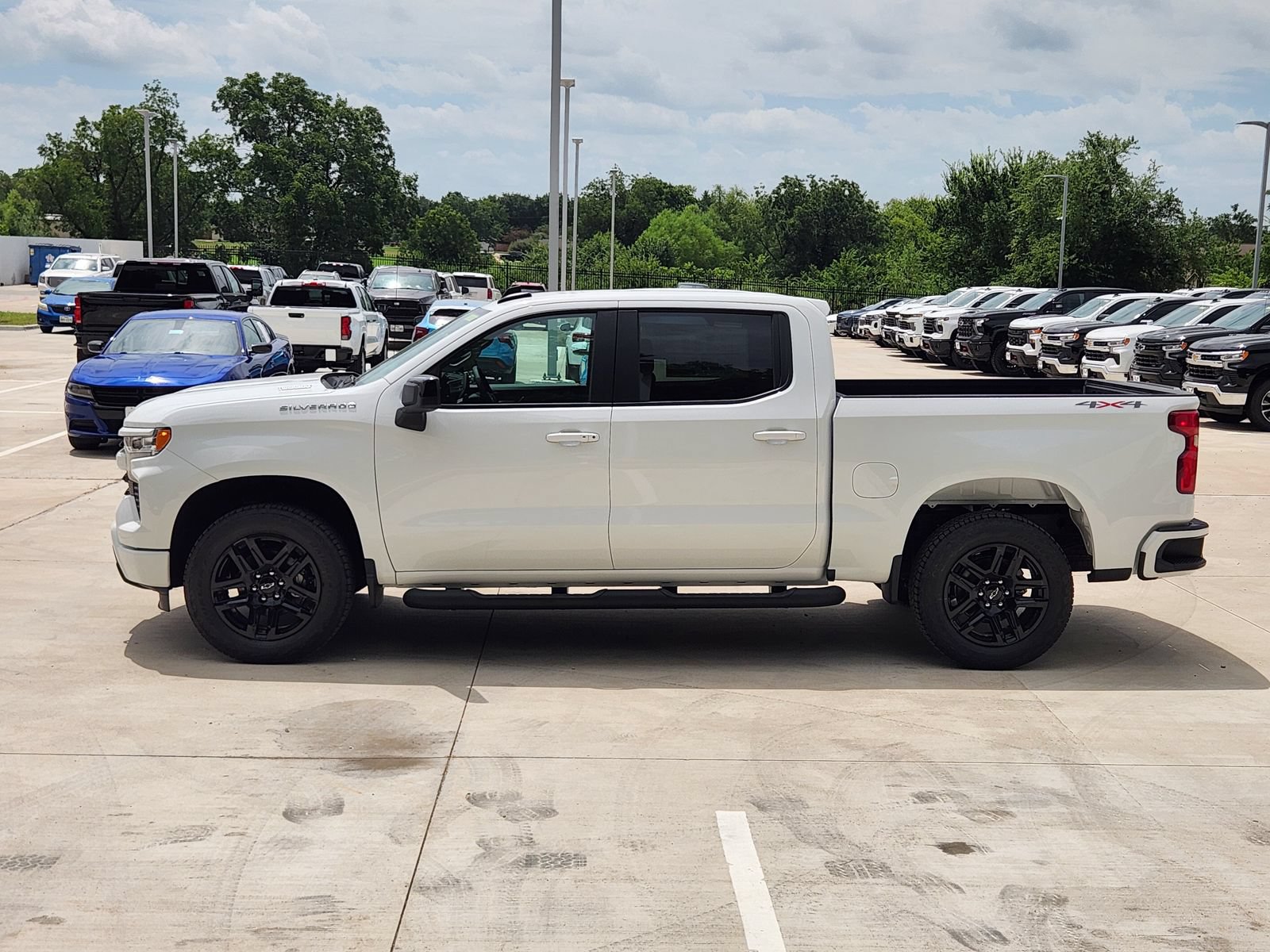 New 2026 Chevrolet Silverado 1500 RST w/ RST Select Package AWD/4WD image 7