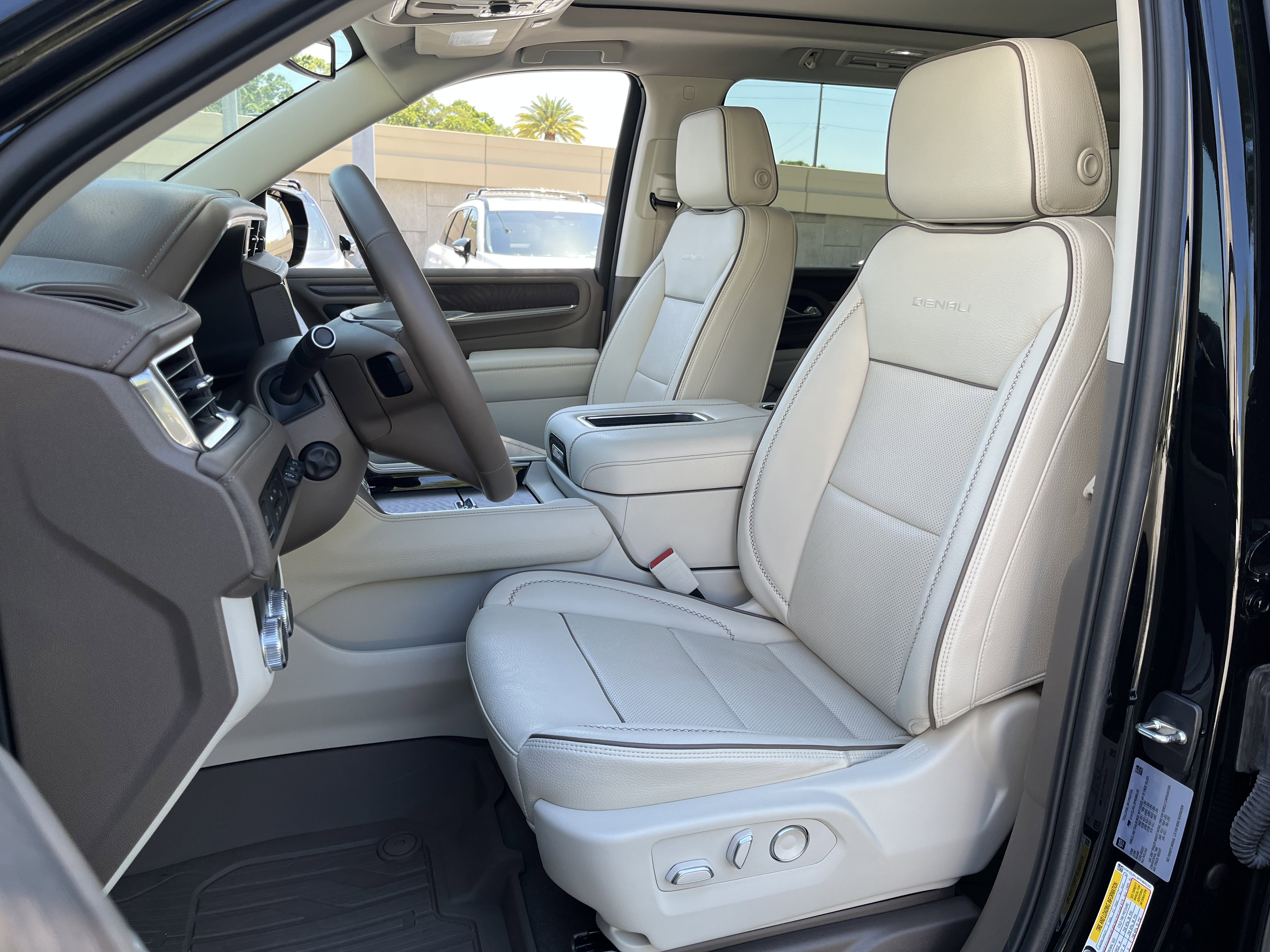 Used 2023 GMC Yukon XL Denali w/ LPO, Floor Liner Package image 2