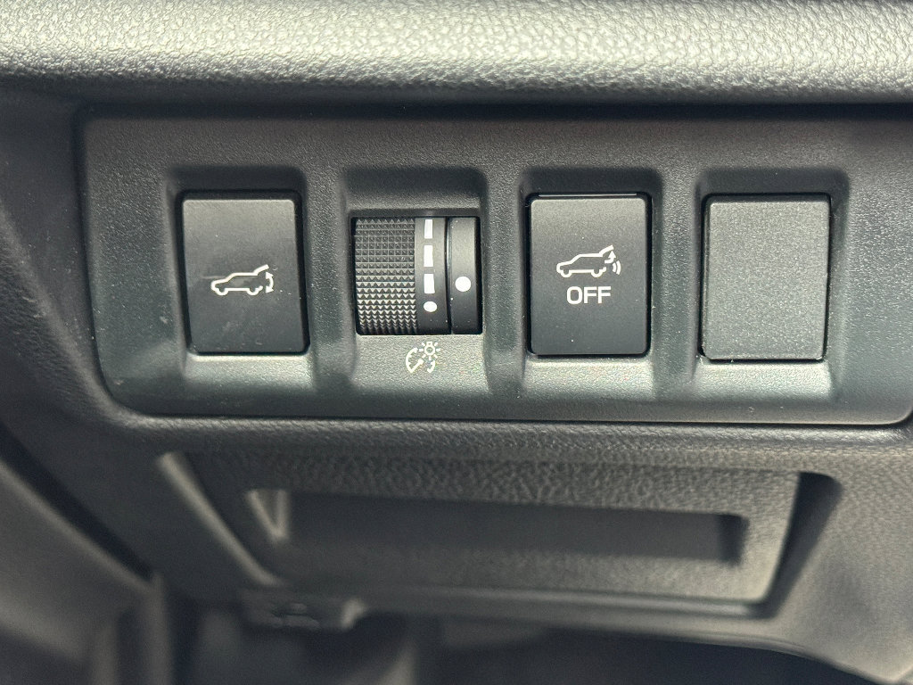 Used 2022 Subaru Outback Premium image 23