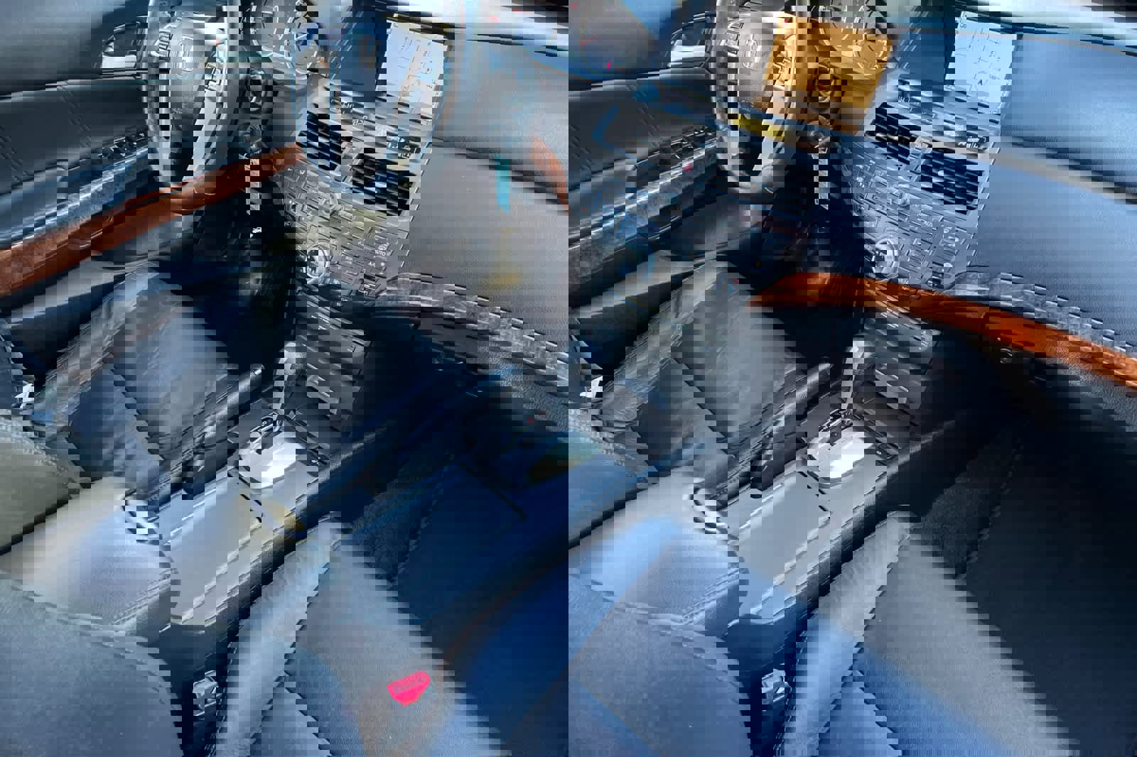 Used 2012 Honda Accord EX-L image 17