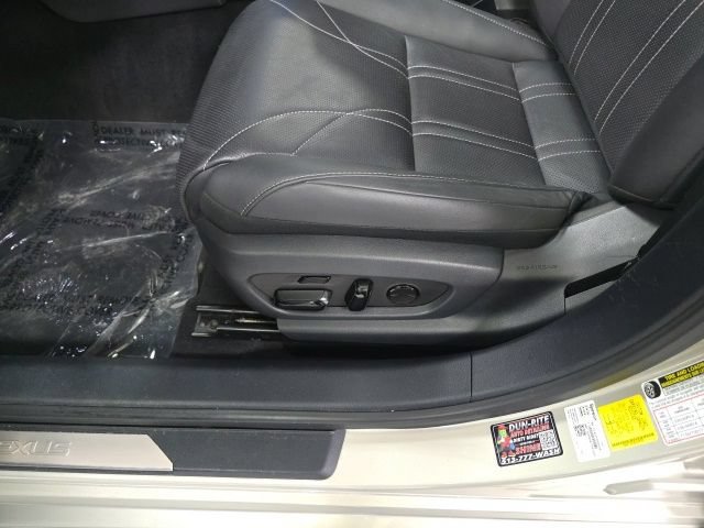 Used 2024 Lexus ES 350 Ultra Luxury w/ Accessory Package (Z2) FWD image 15