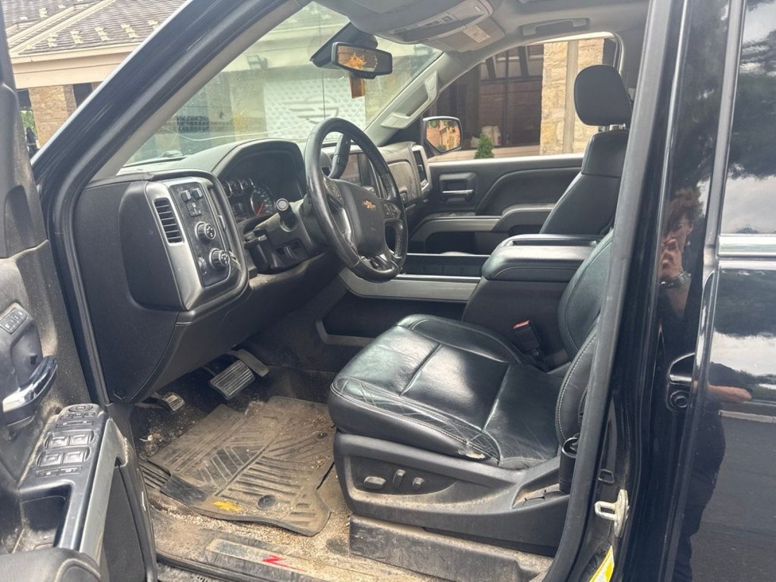 Used 2015 Chevrolet Silverado 1500 LTZ Z71 AWD/4WD image 10