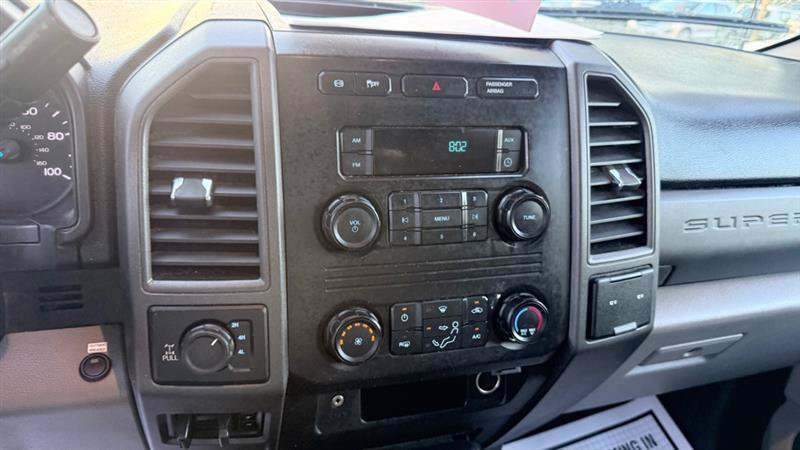 Used 2017 Ford F250 XL w/ Power Equipment Group AWD/4WD image 29