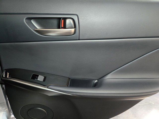 Certified 2025 Lexus IS 300 F Sport image 23