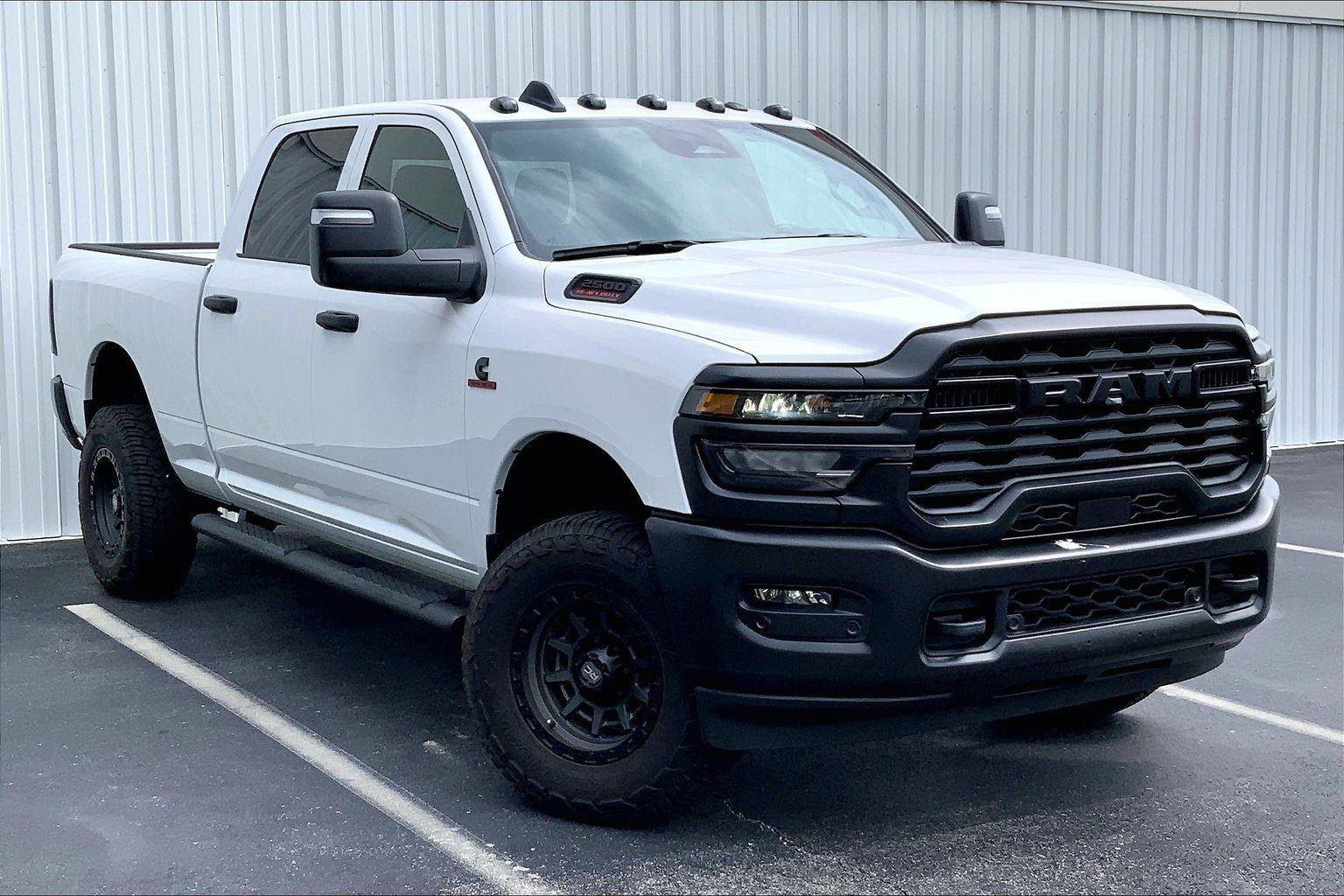 Used 2025 RAM 2500 Tradesman AWD/4WD image 2