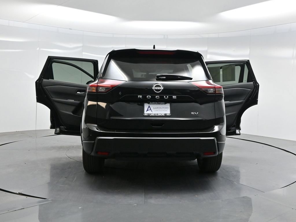 Used 2024 Nissan Rogue SV image 43