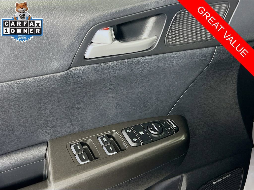 Used 2017 Kia Sportage EX w/ EX Technology Package FWD image 9