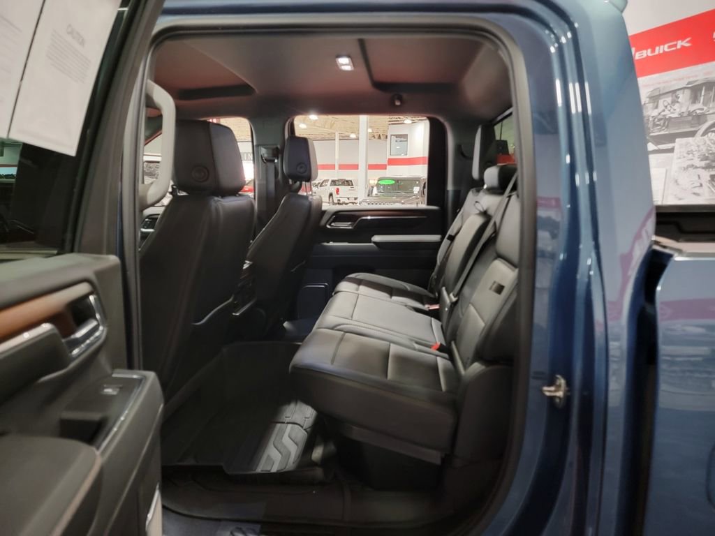 Used 2024 GMC Sierra 3500 Denali w/ Technology Package image 22