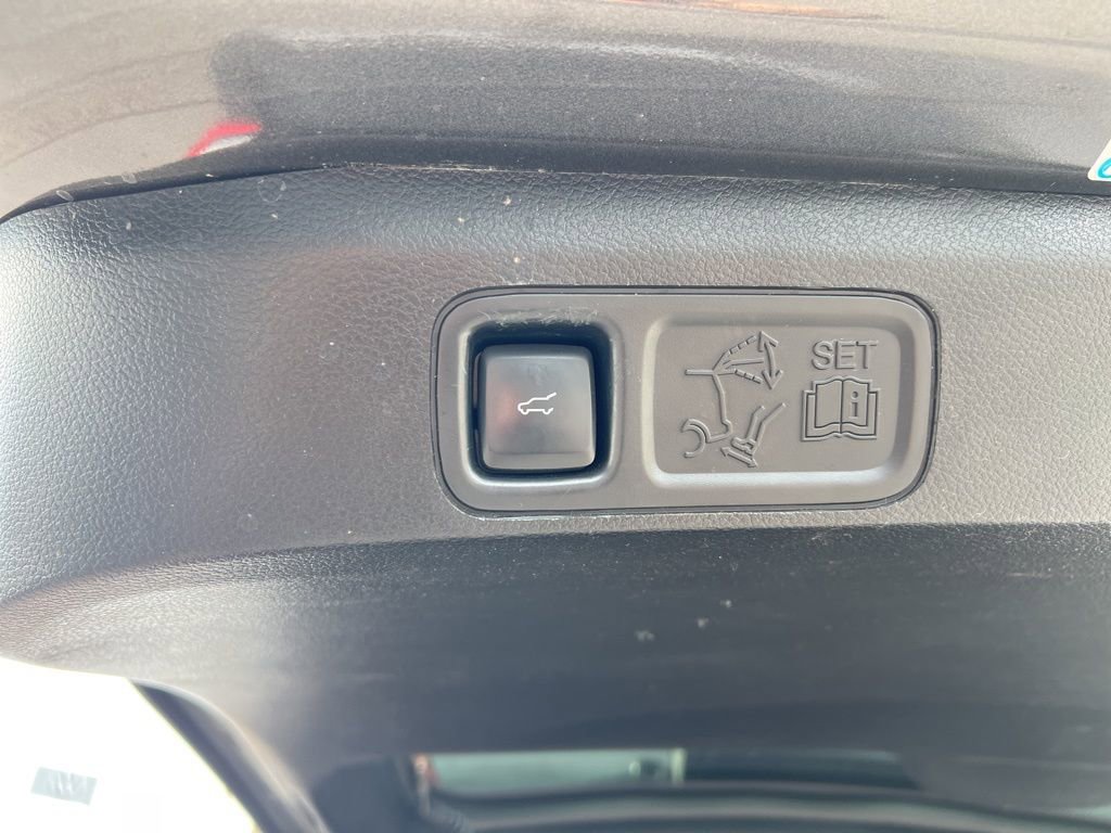 Used 2020 Ford Expedition Platinum image 16