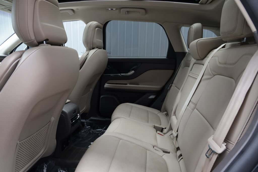 Used 2020 Lincoln Corsair Reserve w/ Equipment Group 201A FWD image 18