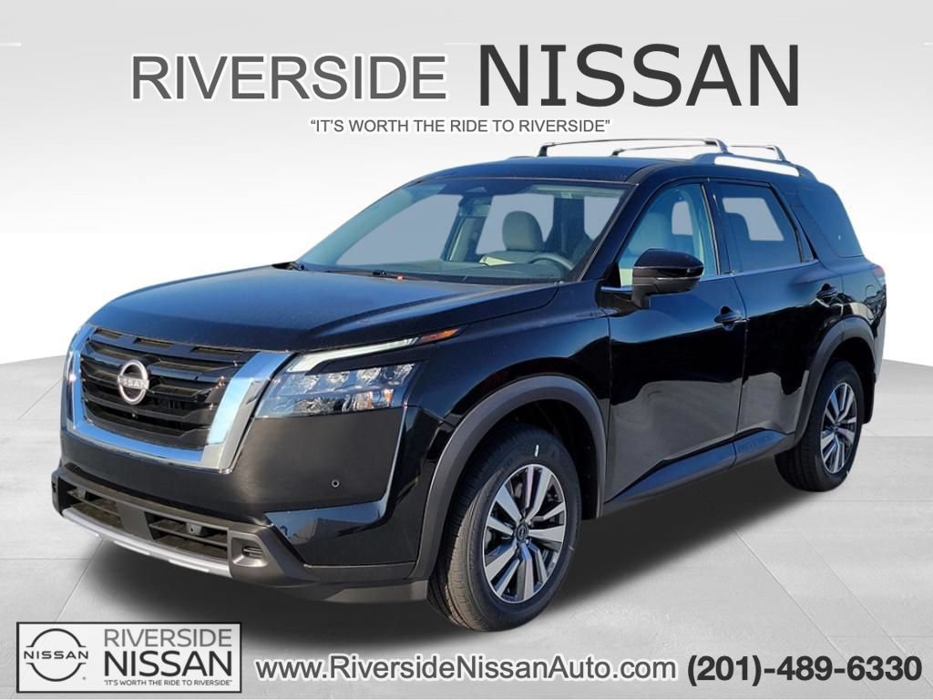 New 2025 Nissan Pathfinder SL