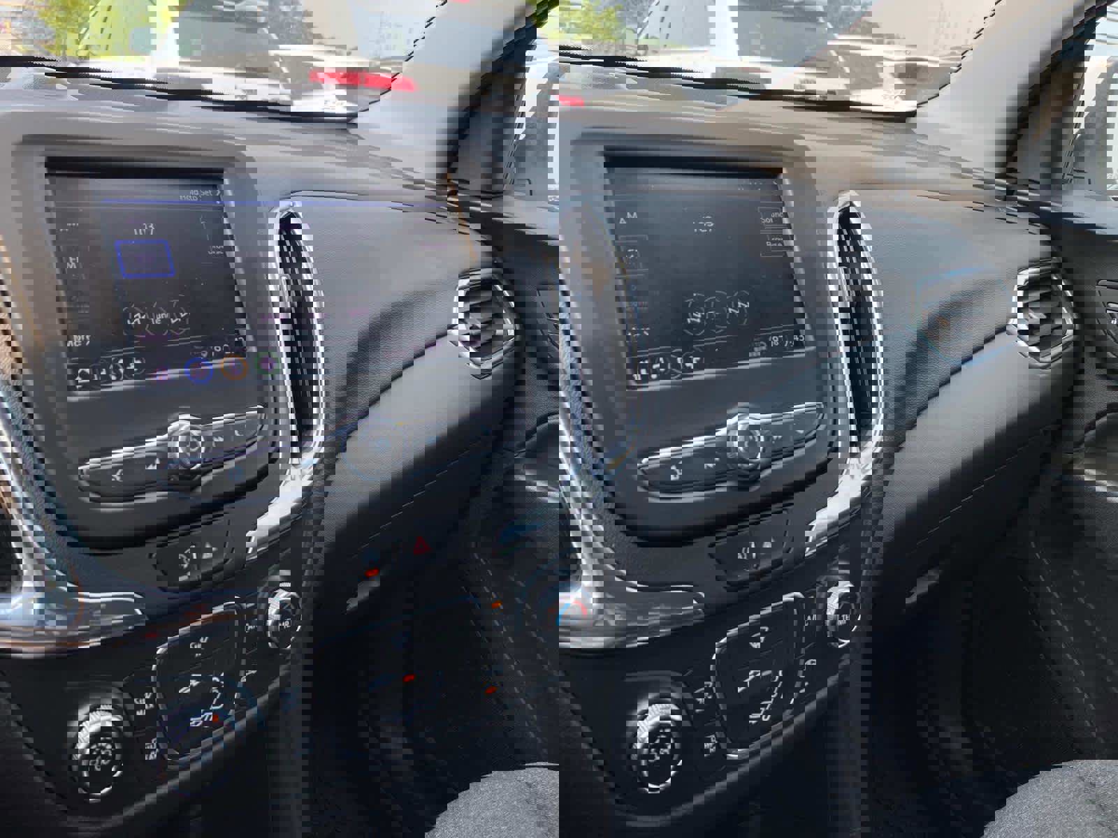 Used 2023 Chevrolet Equinox LT w/ LPO, Floor Liner Package image 30