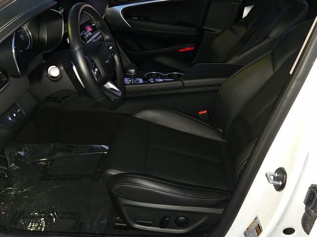 Used 2025 Genesis G70 2.5T image 11
