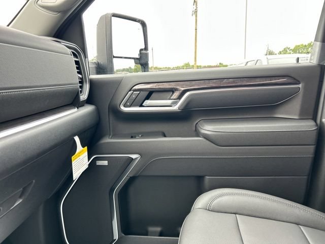 New 2026 Chevrolet Silverado 2500 LTZ w/ LTZ Plus Package AWD/4WD image 39