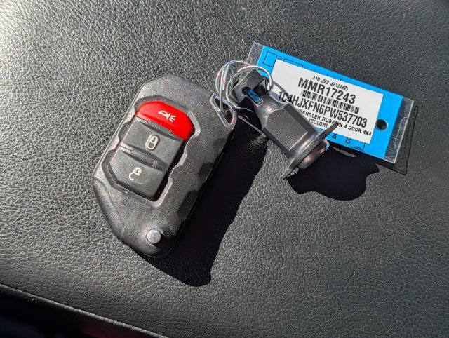 Used 2023 Jeep Wrangler Unlimited Rubicon AWD/4WD image 33