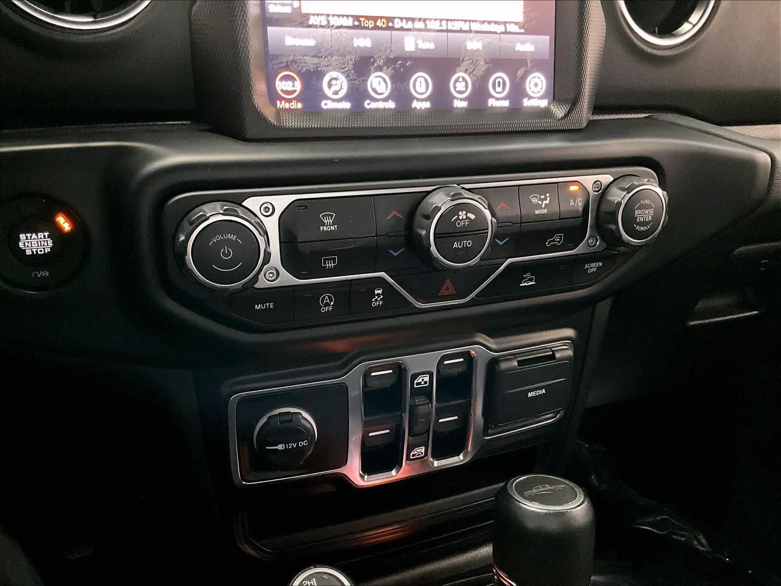 Used 2021 Jeep Gladiator Overland w/ Popular Equipment Package AWD/4WD image 36