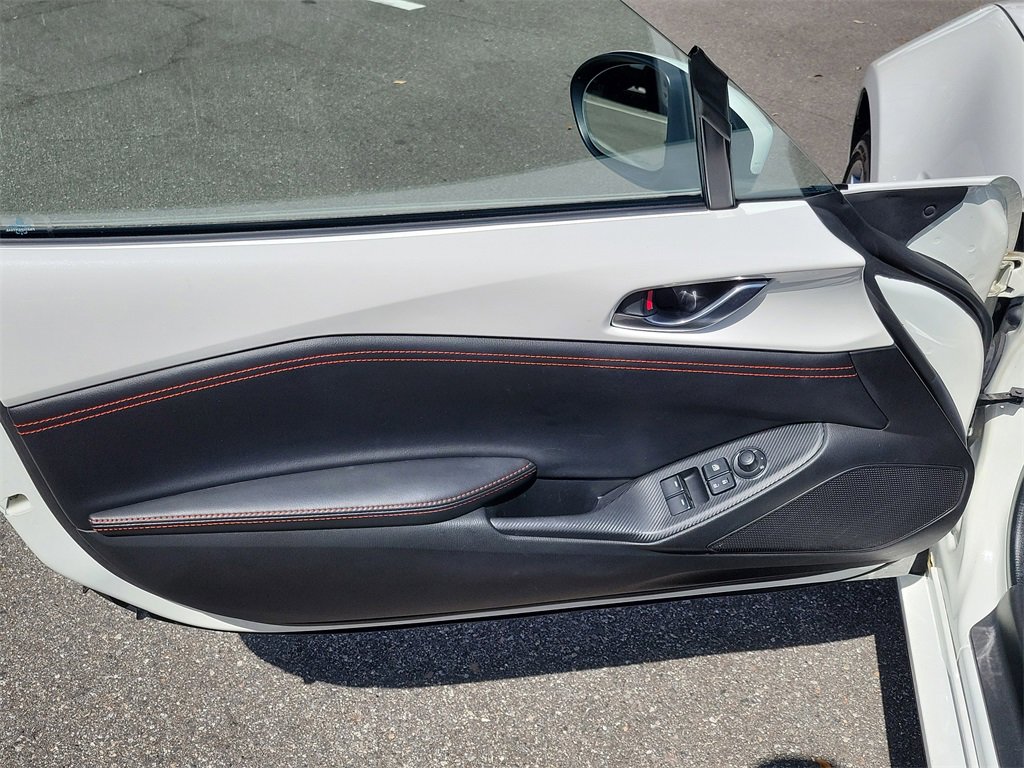 Used 2023 MAZDA MX-5 Miata Grand Touring w/ Weather Package image 53